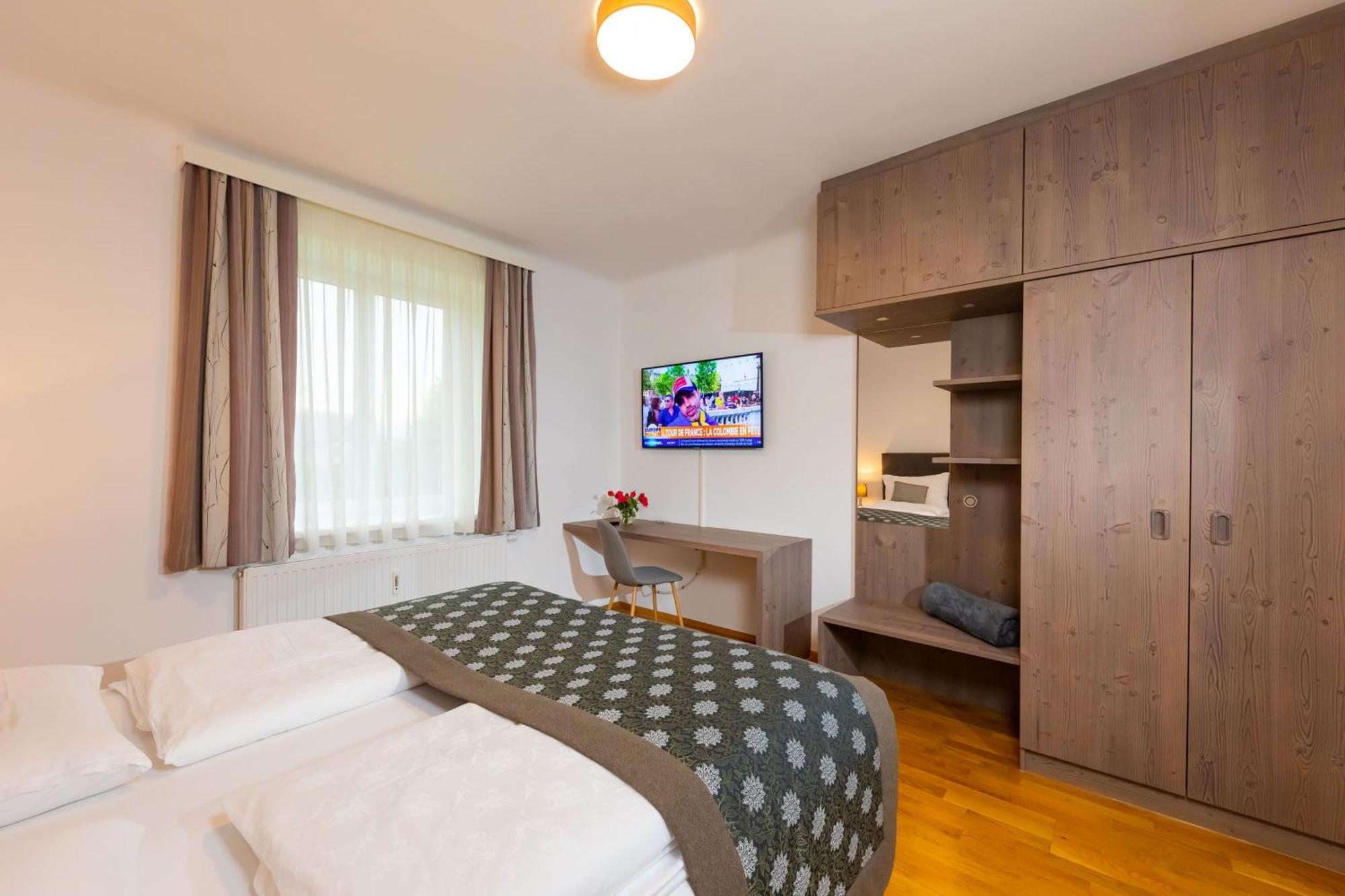 Apartmenthaus Pastner Am Teich Übelbach Exterior foto